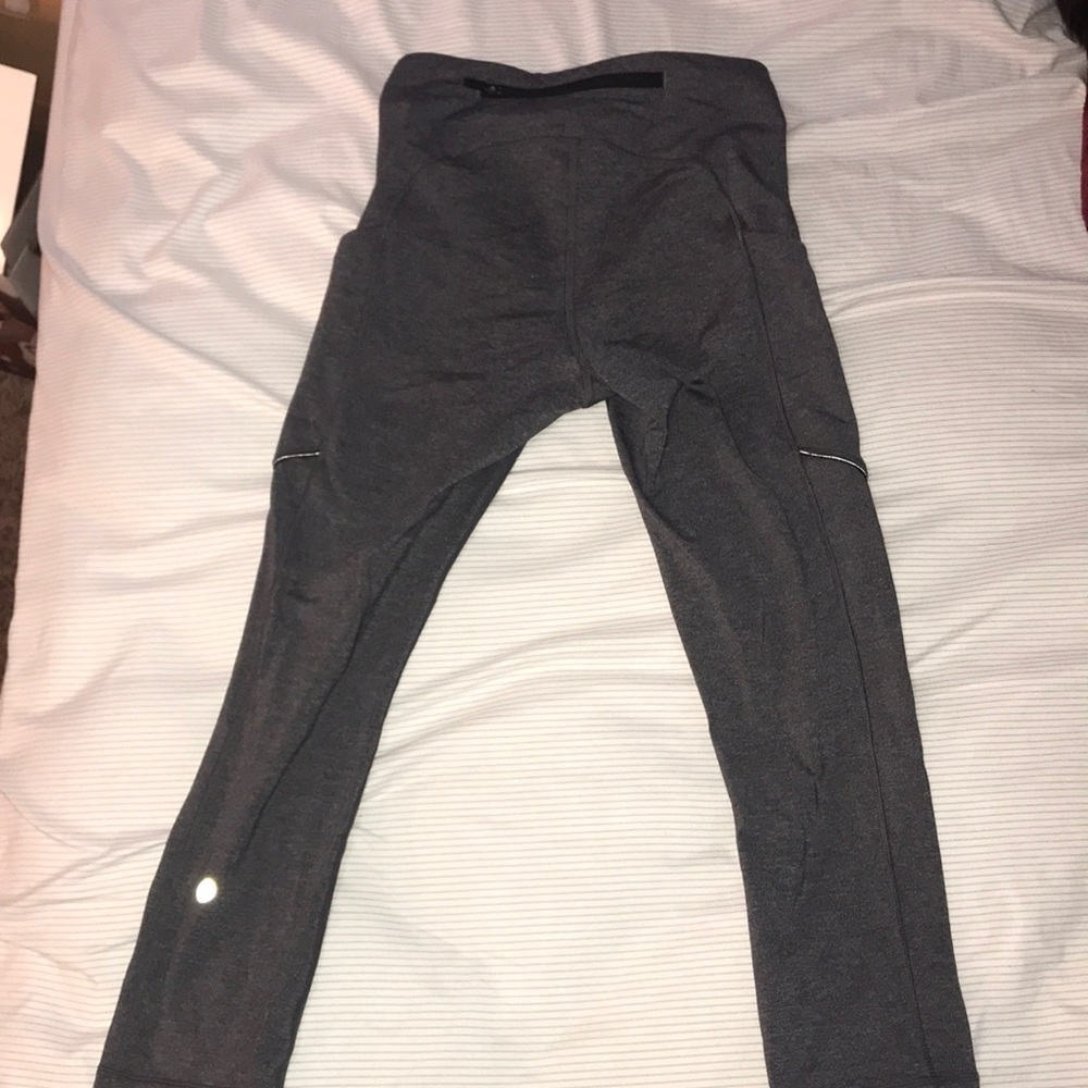 Grey cropped lulu leggings